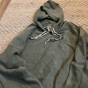 Aerie pullover size L